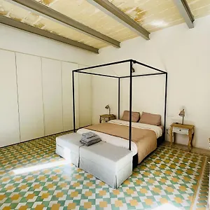 Cozy Charming In Old Bakery Street La Valeta
